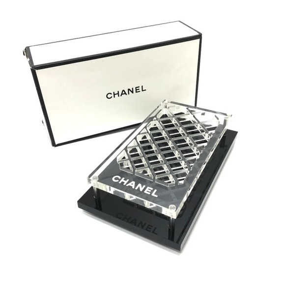 Chanel Makeup & Brush Holder - Picture 2 of 3